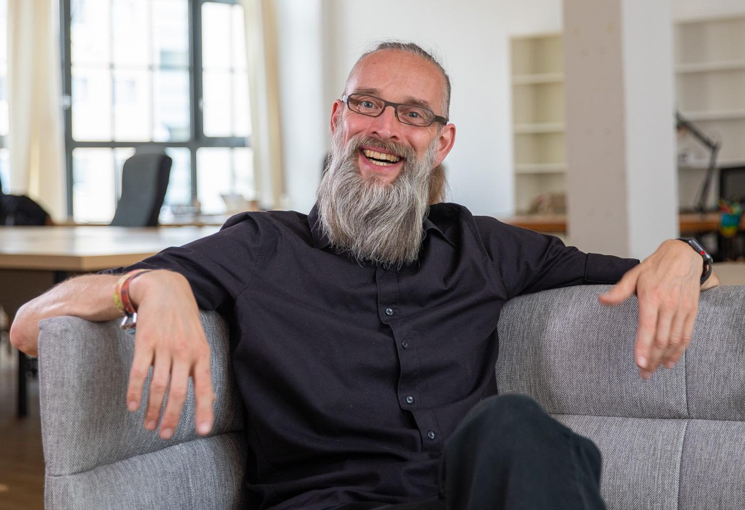 Dr Andreas Zeuch